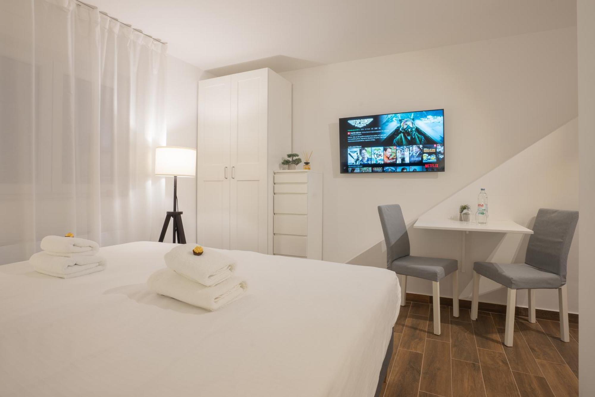 Goldberg Apartments أوسييك المظهر الخارجي الصورة